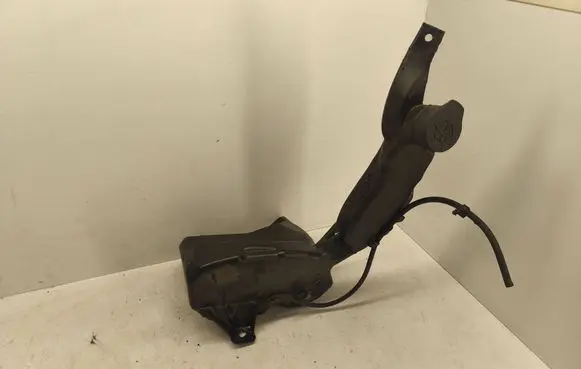 Tesla Model Y Windshield washer fluid reservoir/tank P149040000C 149040000C