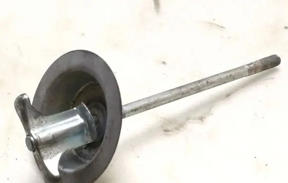 Toyota Corolla E120 E130 Spare wheel bolt 