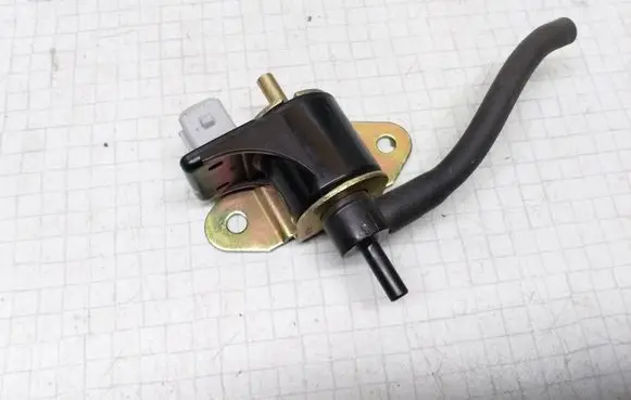 Seat Alhambra (Mk1) Turbo solenoid valve