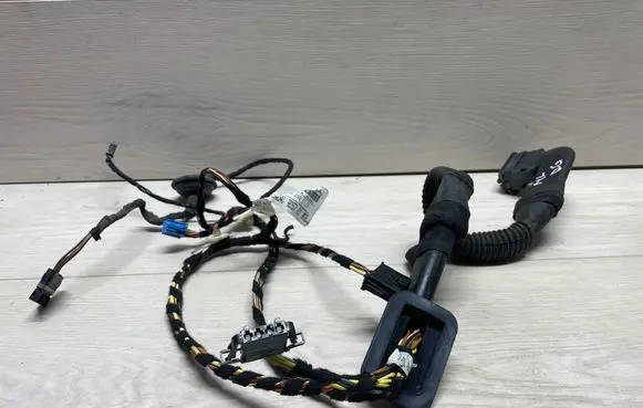 Mercedes-Benz ML W164 Rear door wiring loom A1644407110 2592205 1354221