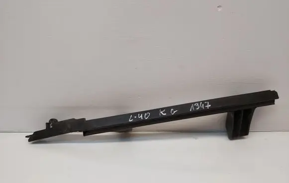 Hyundai i40 Rear door windshield rail 835353Z000