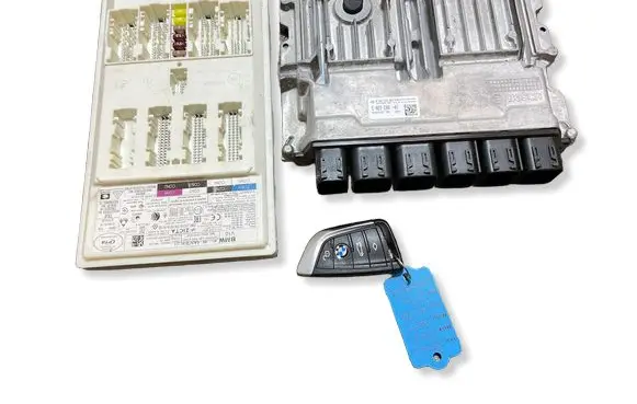 BMW 3 G20 G21 Engine ECU kit and lock set 5A23E0601 0261S10363 032542187