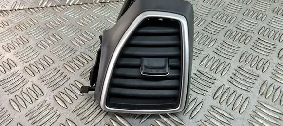 Hyundai Tucson TL Dashboard side air vent grill/cover trim 97490D7AA0