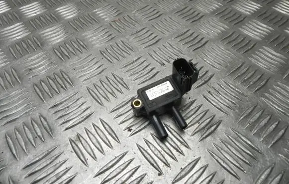 Jaguar XF X250 Turbo solenoid valve CX235L200AA X3164