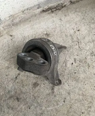 Opel Zafira B Engine mount bracket 258113125627
