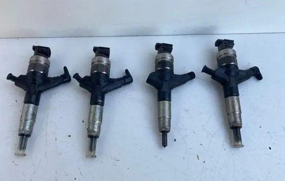 Subaru Forester SH Fuel injectors set 16613AA020