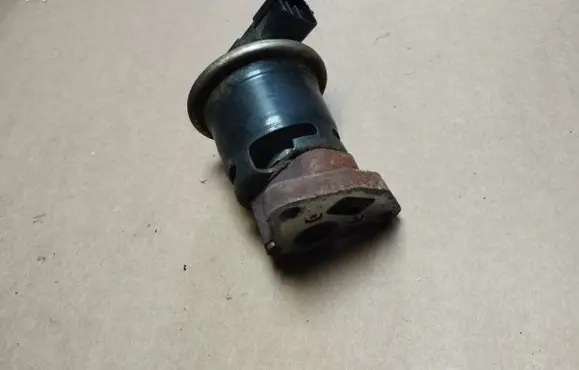 Honda Civic EGR valve 390285