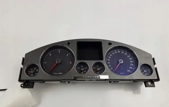 Volkswagen Phaeton Speedometer (instrument cluster) 3D0920885K