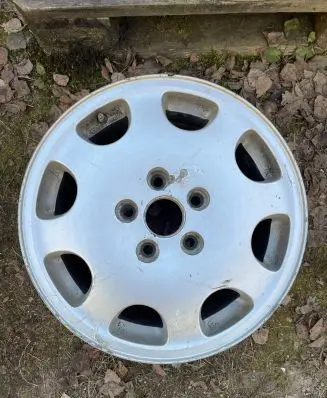 Audi A4 S4 B5 8D R15 alloy rim 8D0601025F