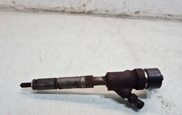 Toyota Corolla E140 E150 Fuel injector 2367033040