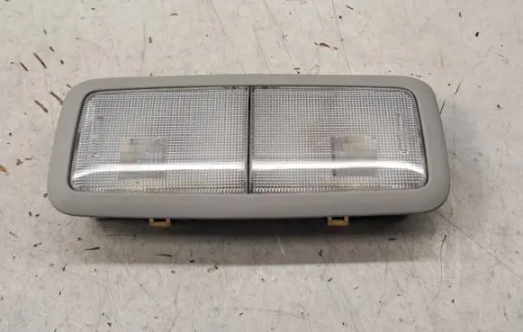 Toyota Avensis T270 Rear seat light 8125005030B0