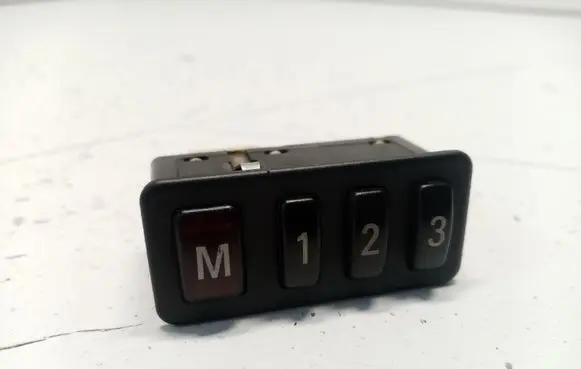 BMW 7 E38 Seat memory switch 8352160 61318352160