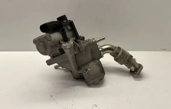 Volkswagen Touareg II EGR valve 057131224K 057131501G
