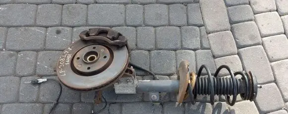 Peugeot 308 Front wheel hub spindle knuckle
