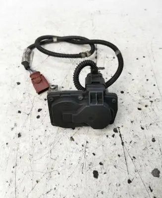 Volkswagen Touran III Intake manifold valve actuator/motor 5Q0253691J