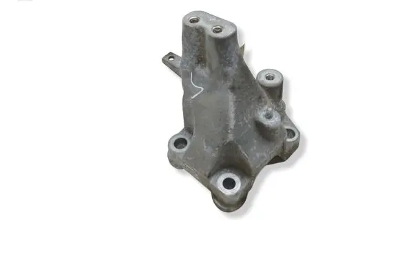 Jeep Grand Cherokee WL Engine mounting bracket 68375851AA