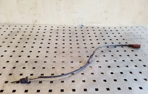 Volkswagen PASSAT CC Exhaust gas temperature sensor 03L906088