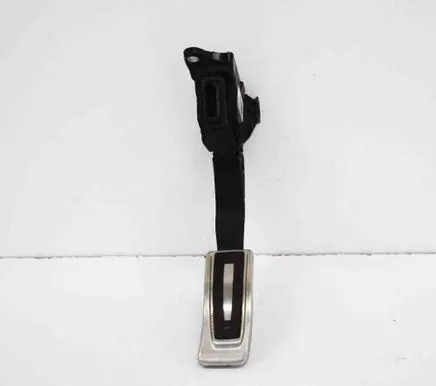 Accelerator throttle pedal
