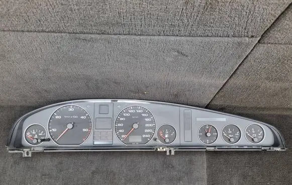 Audi A6 S6 C4 4A Speedometer (instrument cluster) 4A1919033HG