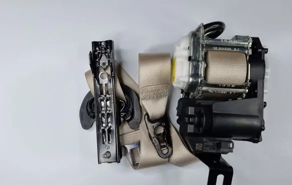 Mercedes-Benz EQS V297 Front seatbelt 34285558B 34303348A