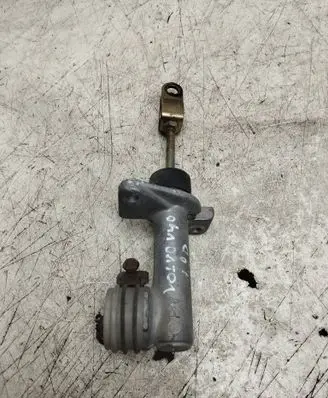 Volvo S40, V40 Master brake cylinder