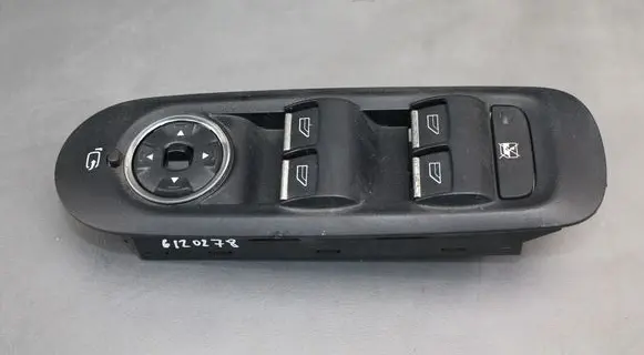 Ford Mondeo MK IV Electric window control switch 7S7T14A132BC