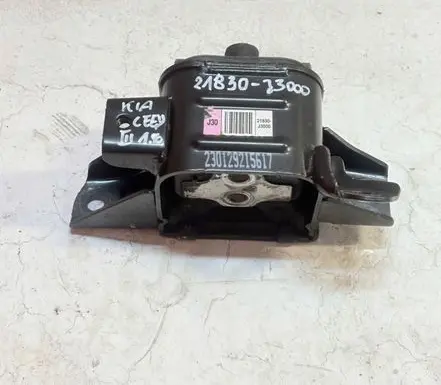 KIA Ceed Gearbox mounting bracket 21830-J3000