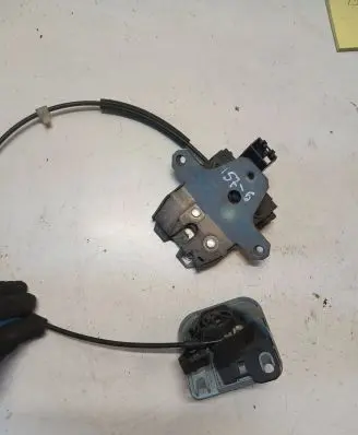 Volvo S60 Tailgate/trunk/boot lock/catch/latch 31278384