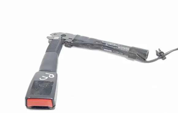 BMW 1 E81 E87 Front seatbelt buckle 33037877F 000101599982 7126296