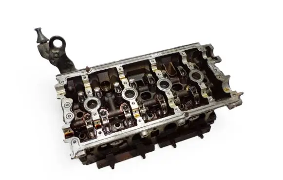 Volkswagen Golf V Engine head 06F103373 AXX