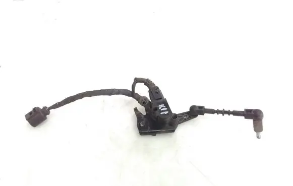 Headlight/headlamp level sensor