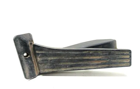 BMW 1 E81 E87 Accelerator throttle pedal 6786589