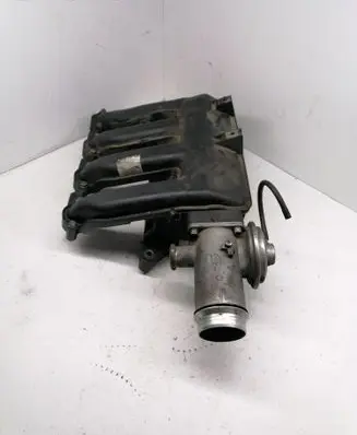 BMW 1 E81 E87 Intake manifold 7787318