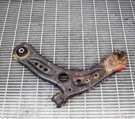 Volkswagen Golf VII Front lower control arm/wishbone 5Q0407151J