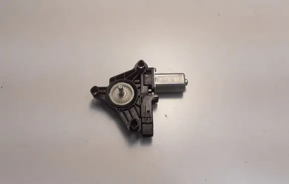 Volvo V40 Rear door window regulator motor 968741101