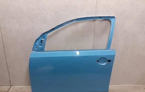 Volkswagen Up Front door