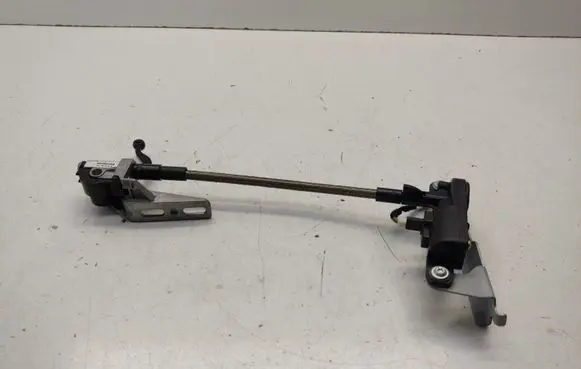 Mercedes-Benz R W251 Vent window/glass motor A2518201842 A2516700404