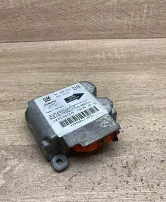 Opel Vectra B Airbag control unit/module 90569350MAIN 1923594