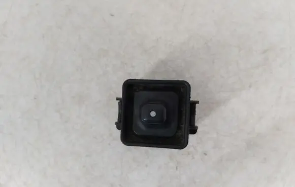 Mercedes-Benz E W124 Wing mirror switch 1248201810