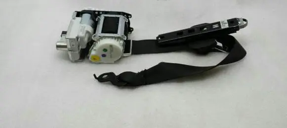 Mercedes-Benz GL X164 Front seatbelt A2518602986