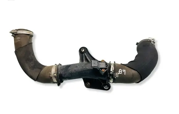 Audi Q5 SQ5 Intercooler hose/pipe 8K0145673 8R0145979E