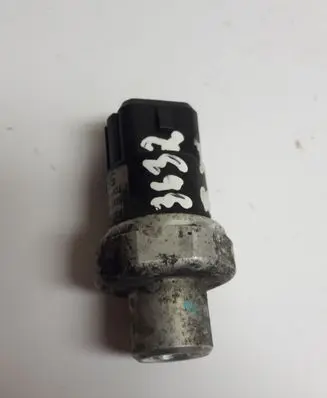 Volkswagen PASSAT B5.5 Air conditioning (A/C) pressure sensor 8D0959482B