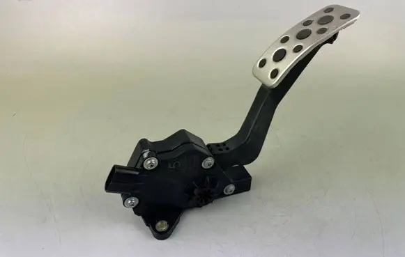 Subaru Legacy Accelerator throttle pedal 36010AG150