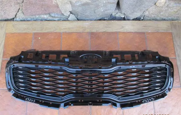 KIA Sportage Front bumper upper radiator grill 86352F1500