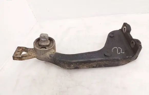 Mercedes-Benz Vito Viano W639 Rear differential/diff mount bracket A6393530695