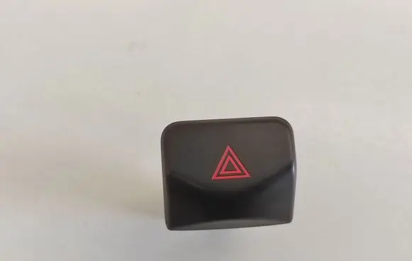 Nissan Note (E11) Hazard light switch 06019
