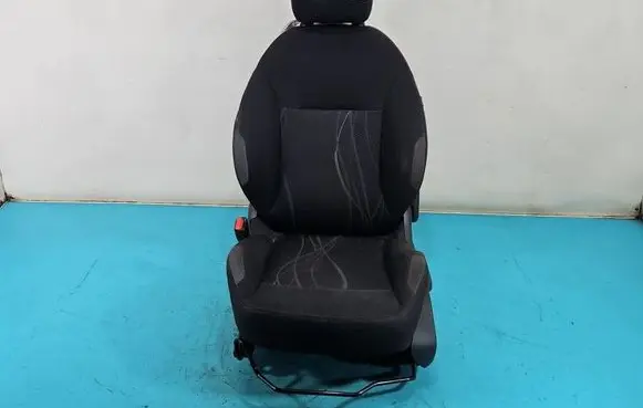 Peugeot 208 I Front driver seat IMPRK1546936