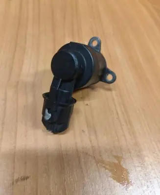 Peugeot 307 Fuel pressure sensor 0928400607