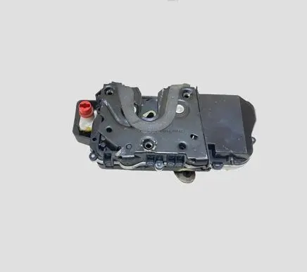 Peugeot 607 Rear door lock