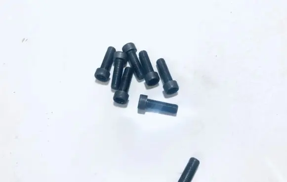 Nuts/bolts